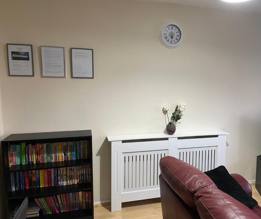 Nnk Air Bnb Enfield Buitenkant foto